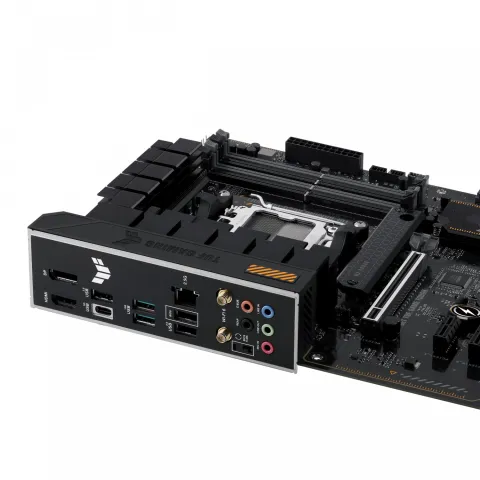 مادربرد ایسوس ASUS TUF GAMING A620-PRO WIFI - تصویر ۸