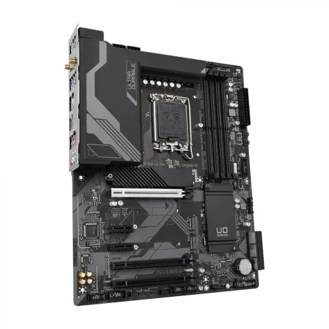 مادربرد گیگابایت GIGABYTE Z790 D AX DDR5 - تصویر ۴