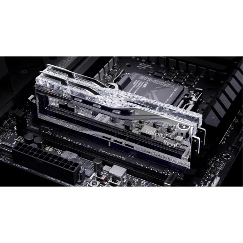 رم جی اسکیل GSKILL Trident Z5 ROYAL RGB SILVER 64GB (2x32) 6400MT/s CL32 DDR5 - تصویر ۴