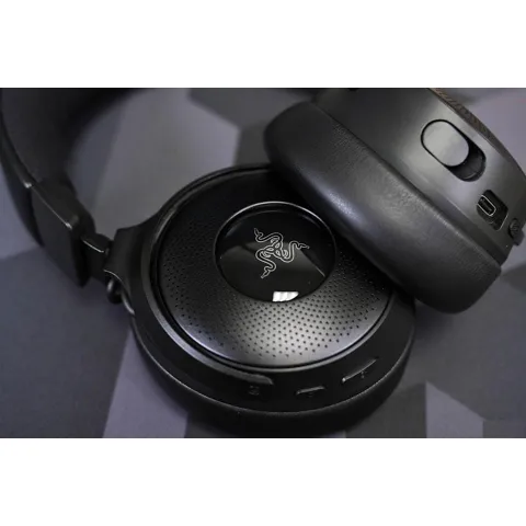 هدست ریزر بی سیم Razer KRAKEN V4 PRO Headset - تصویر ۵
