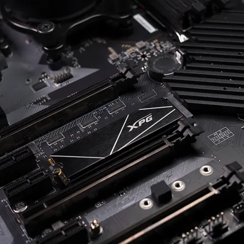 اس‌اس‌دی M.2 ای‌دیتا ADATA 4TB NVMe SSD GAMMIX S70 BLADE - تصویر ۷